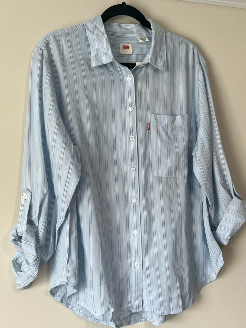Levi's Light Blue & White Striped Button-Down Shirt - Picture 3 of 9